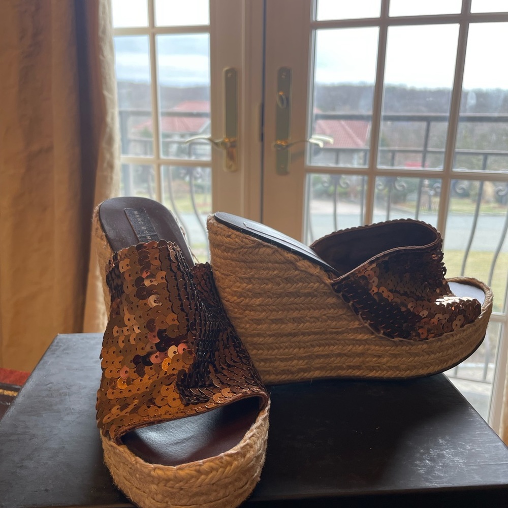 Marc Jacobs wedge shoe